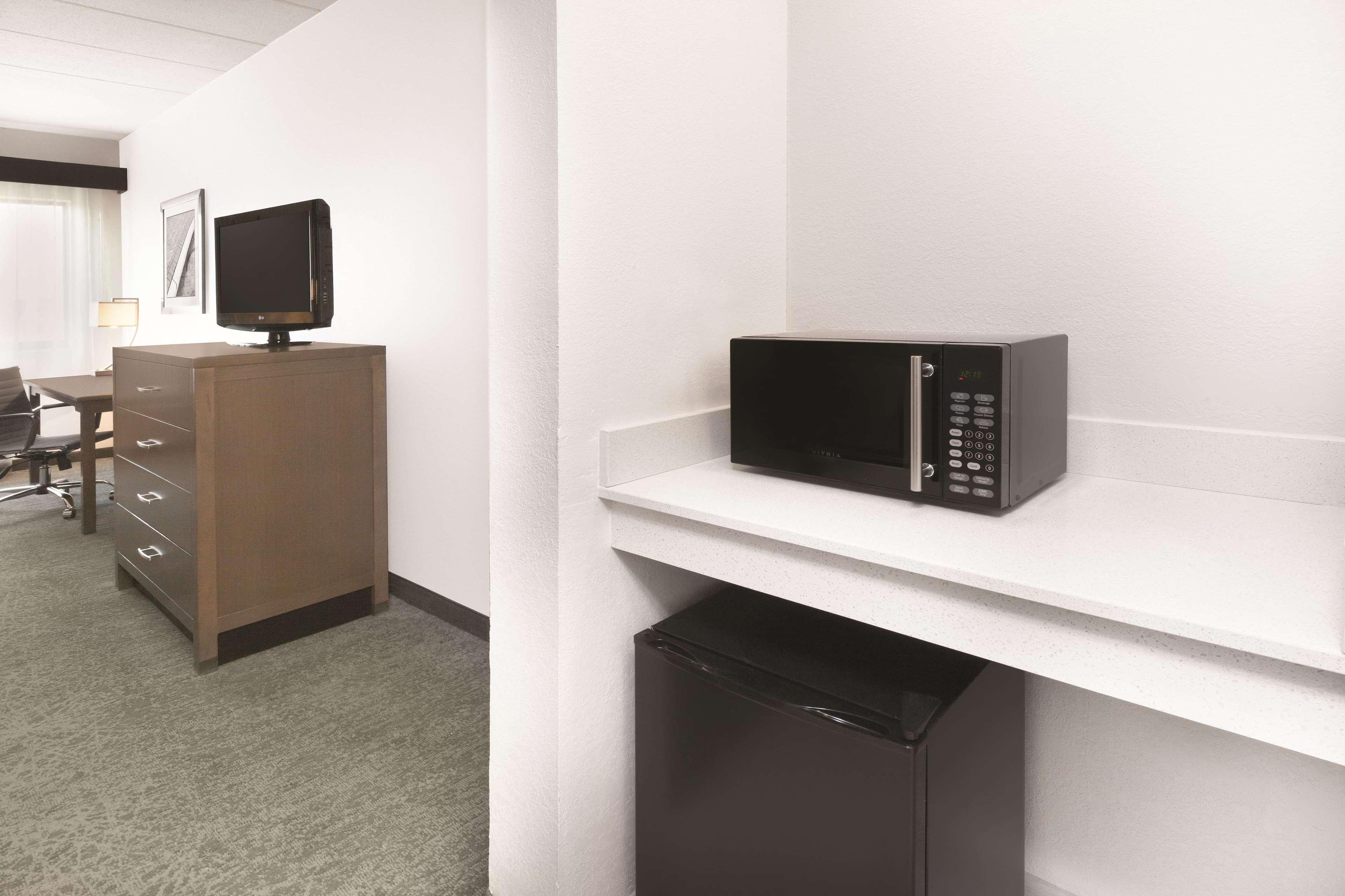La Quinta By Wyndham Philadelphia Airport Hotel Essington Ngoại thất bức ảnh